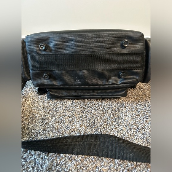 5/$25 Geneva camera case with shoulder strap good clean condition - Picture 4 of 6